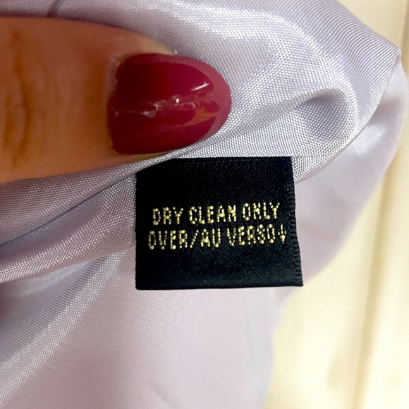 NWT Dana Buchman Light Grey Silk Sleeveless Button Back Blouse Sz 10 - Picture 6 of 7